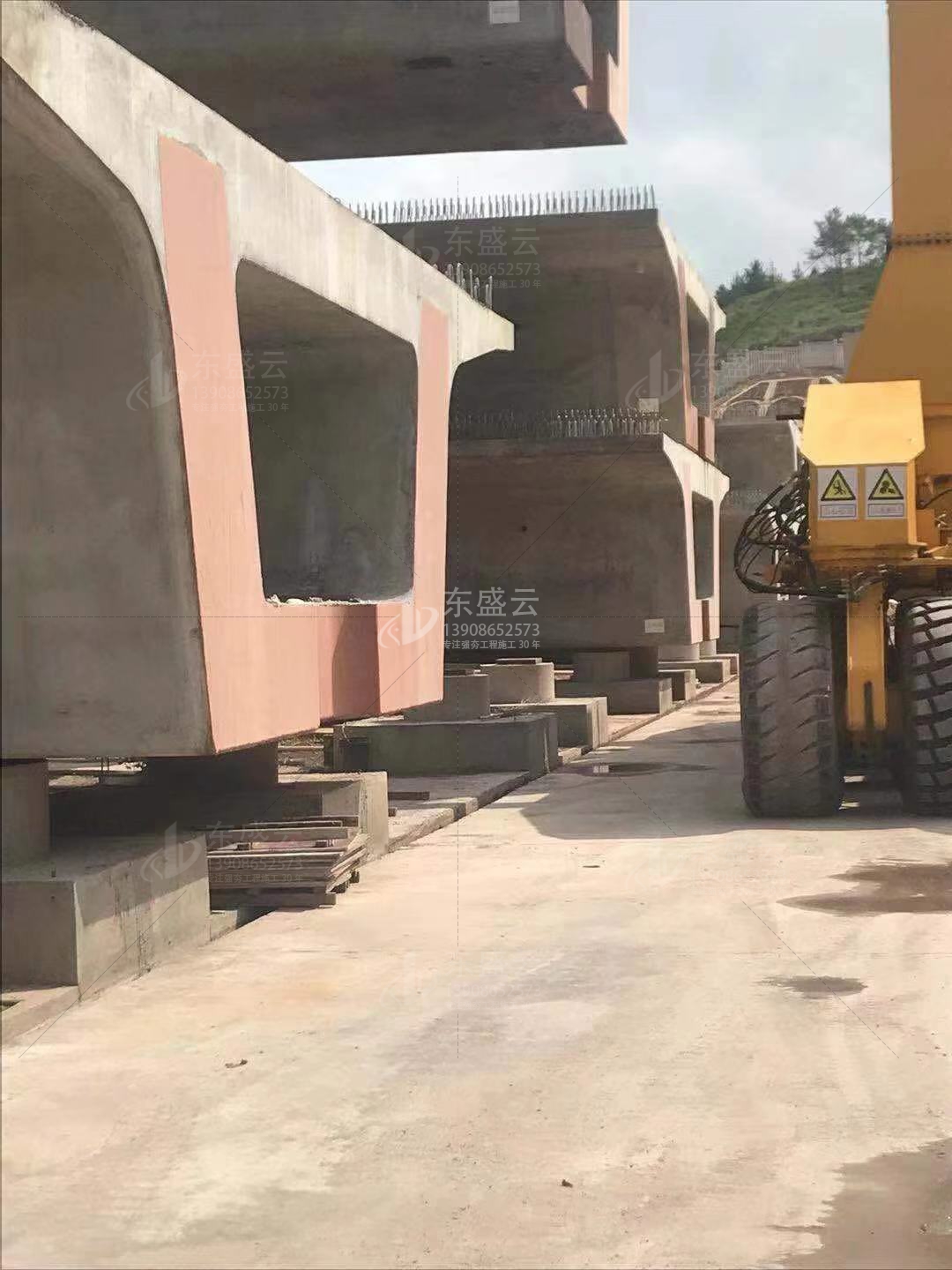 强夯开工-赣广高铁制梁及存梁地基处理